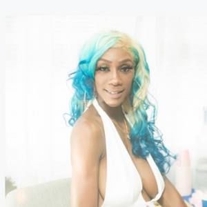 Meet your Posher, Cora